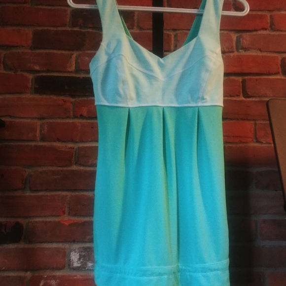 Lulu Lemon adjustable workout tank - Picture 8 of 12